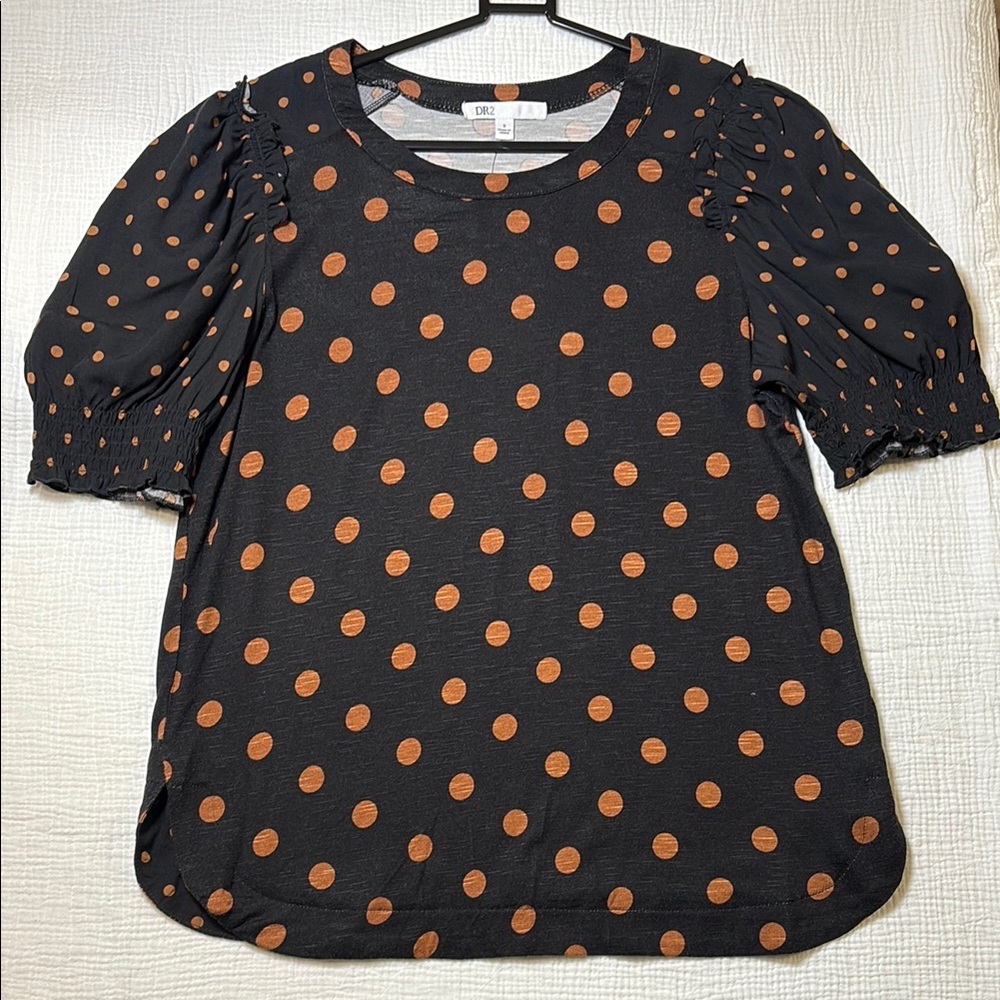 DR2 Black and Gold Boxy Puff Sleeve Top